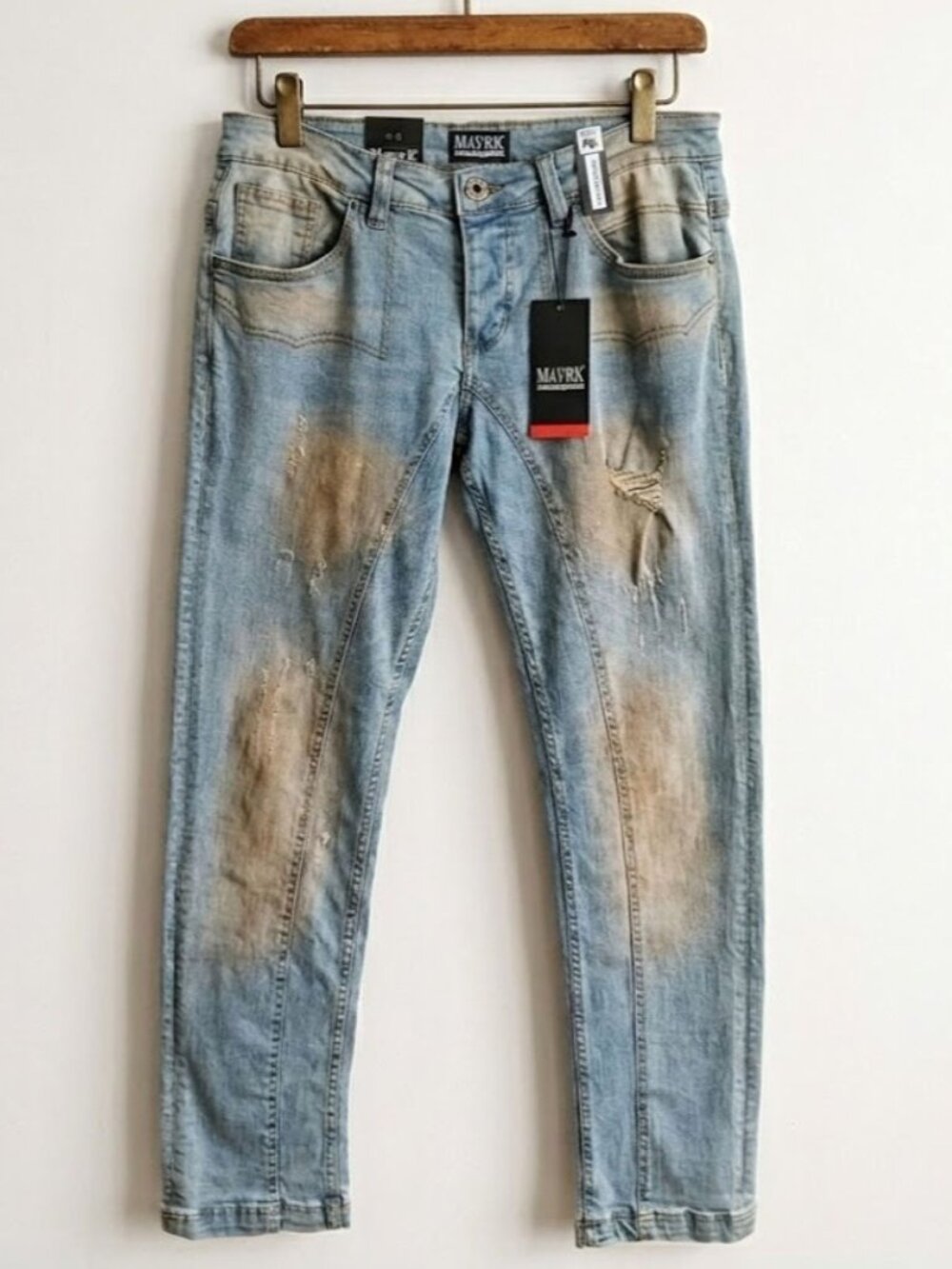 MAVRK JEANS 34 x 32 Distressed Light Blue Button Fly Distressed Denim Relaxed